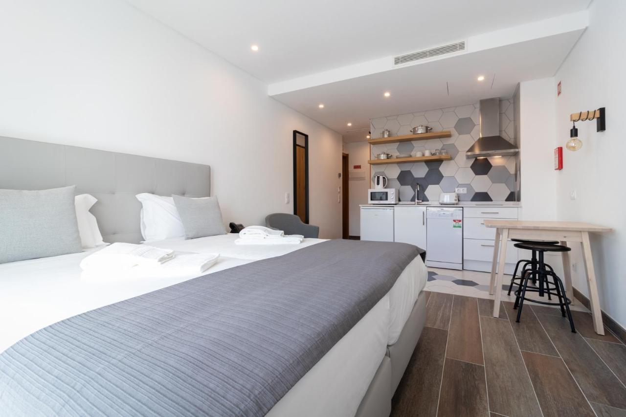 Roots Hotel Faro Ngoại thất bức ảnh