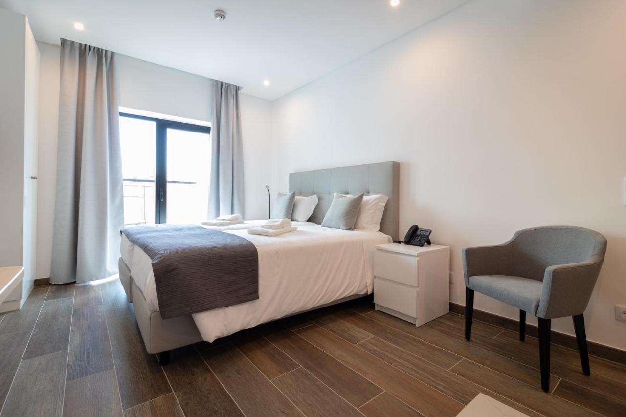 Roots Hotel Faro Ngoại thất bức ảnh